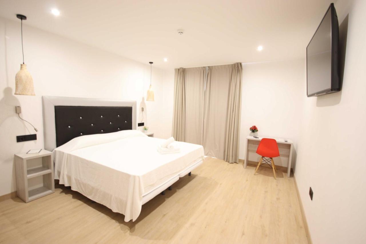 Hotel Costa Brava Roses Extérieur photo